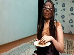 Scat Goddess Shit Enjoys Her Senses &amp; Hair